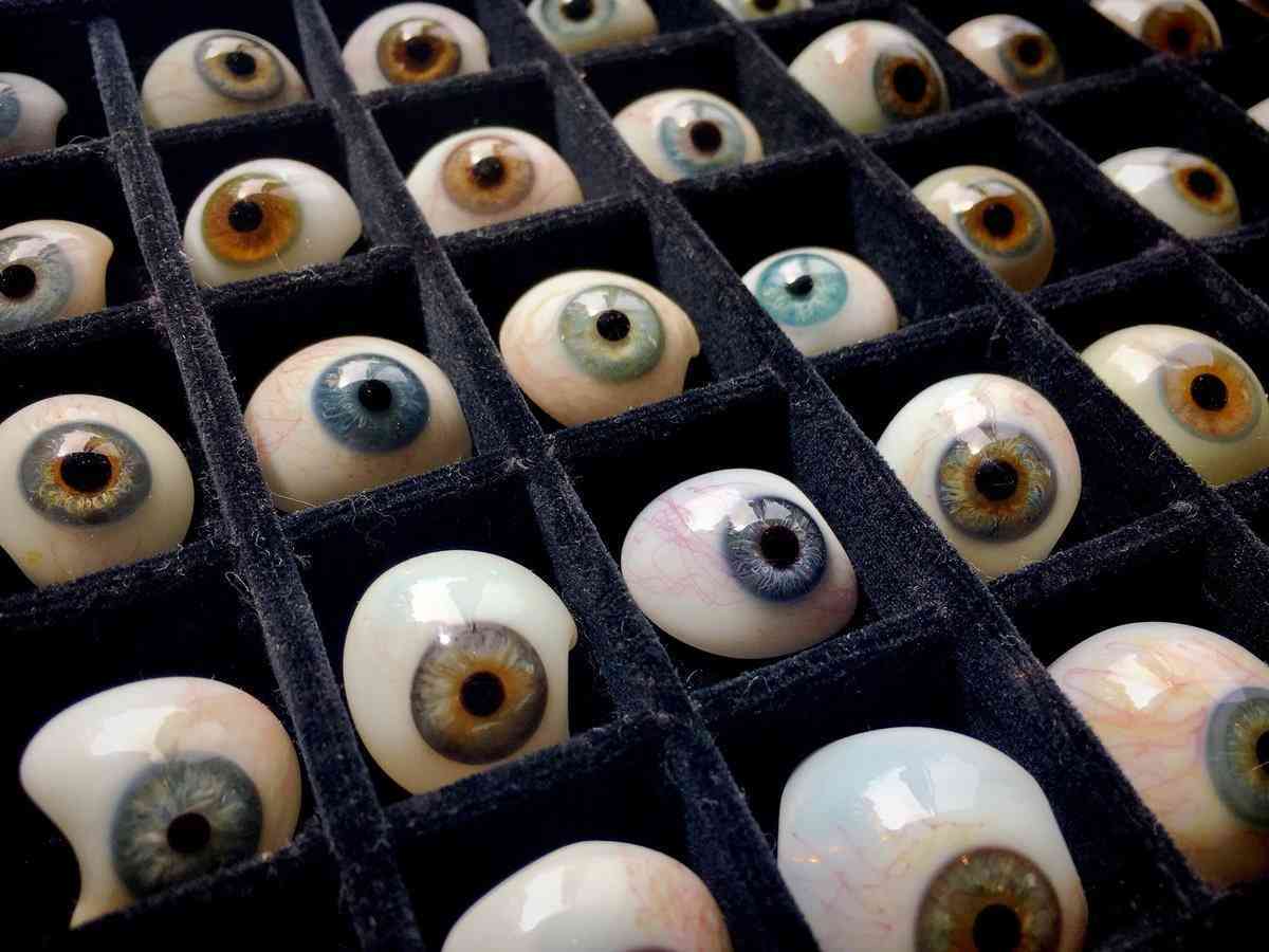 19世纪90年代特殊玻璃制作的义眼德国制造