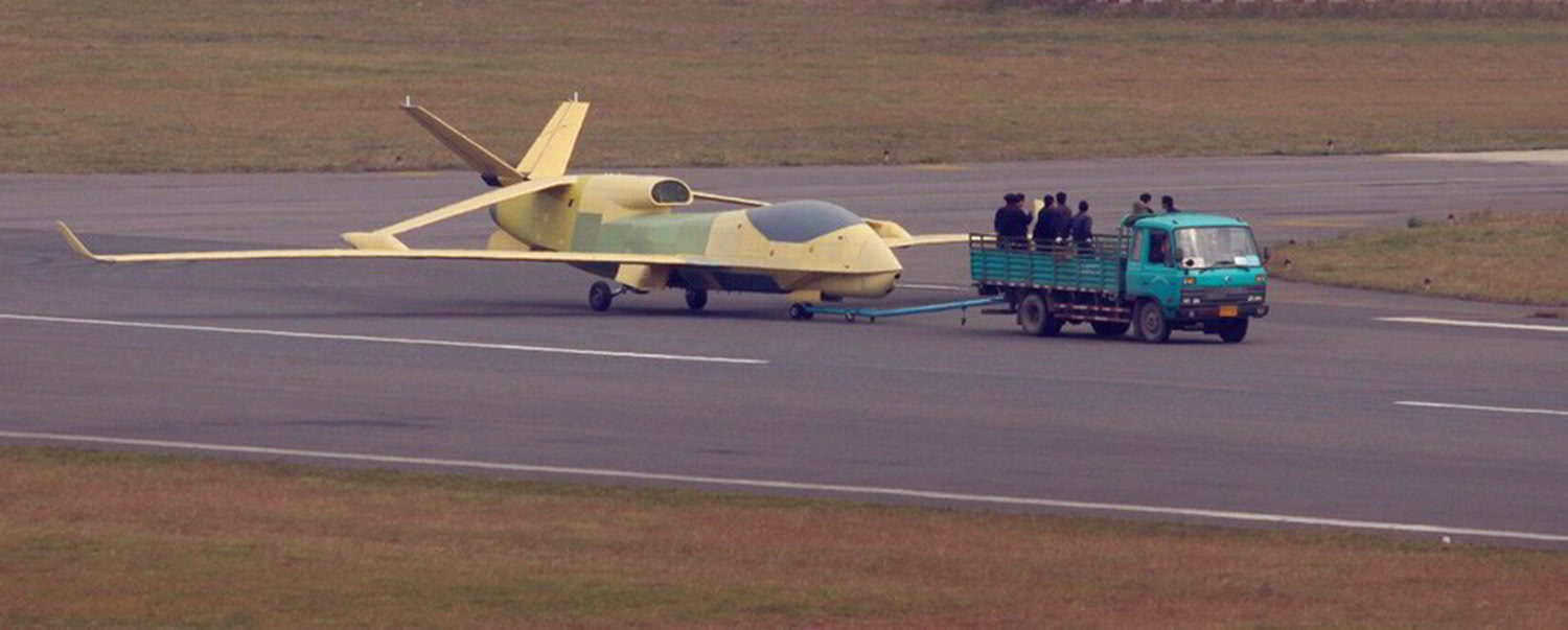 成洛马又出大招,世界首创联翼设计,翔龙无人机获国家大奖__财经头条