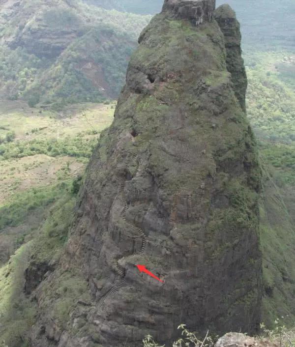 印度最危险的山,仅700米比华山还险峻,吸引上万不怕死驴友!