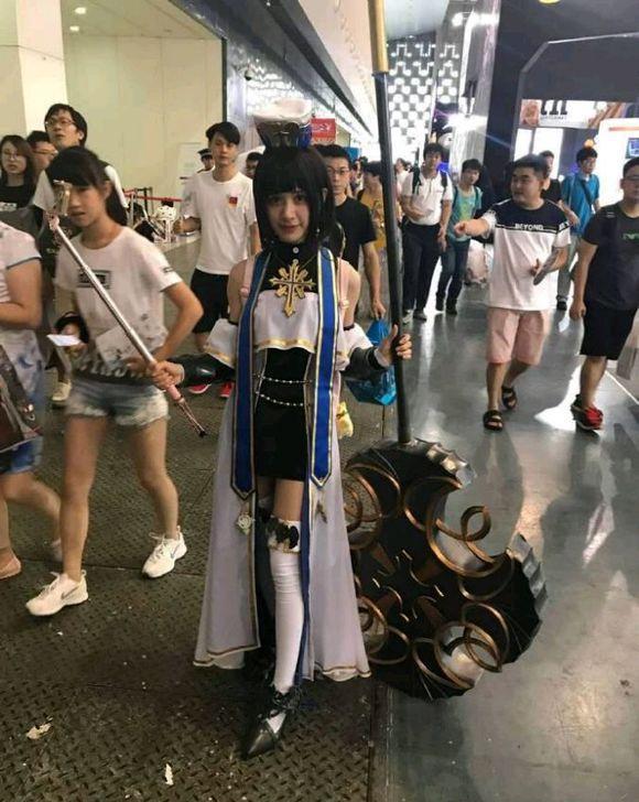 dnf妹子cos圣职者, 网友好评如潮