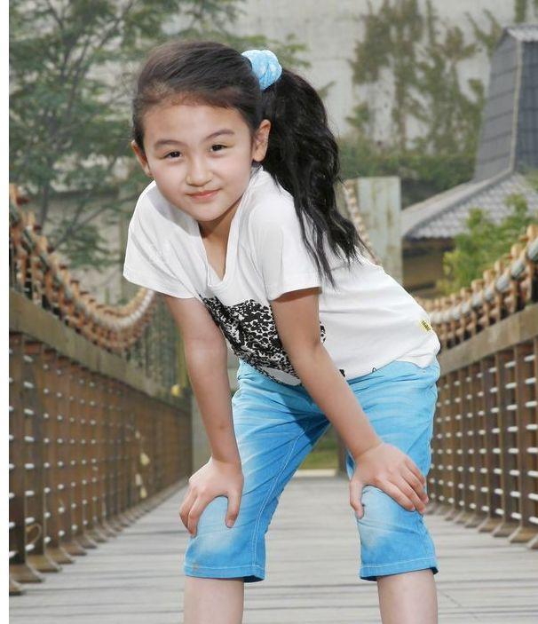 她4岁出道,6岁登上春晚,出演《花千骨》被吐槽,今美丽冻人|陆子艺