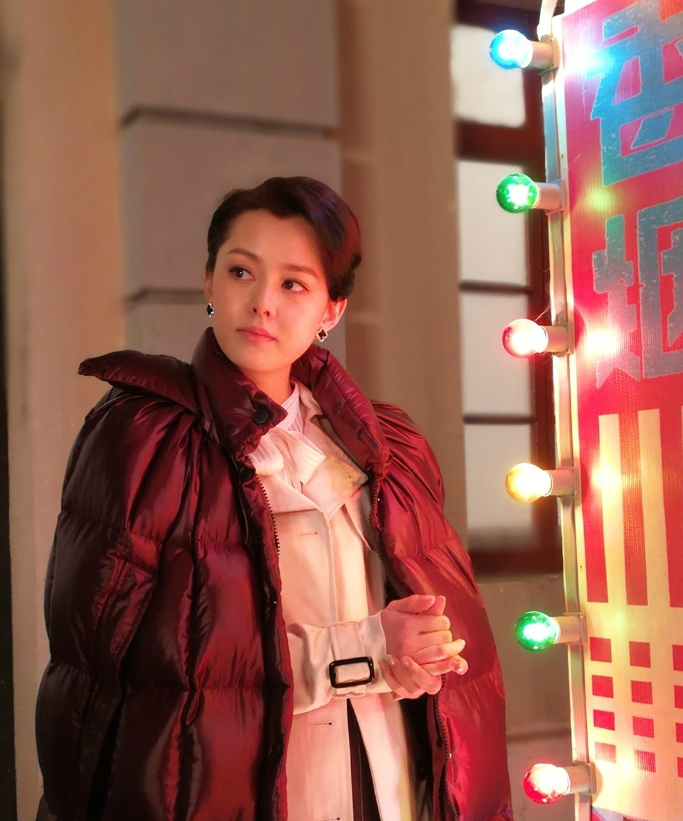 中国内地影视演员2004年,参演电视剧《离婚进行时》而进入演艺圈