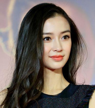 知名女明星杨颖人美气质佳,发型也挺百变的,她是你的女神吗?