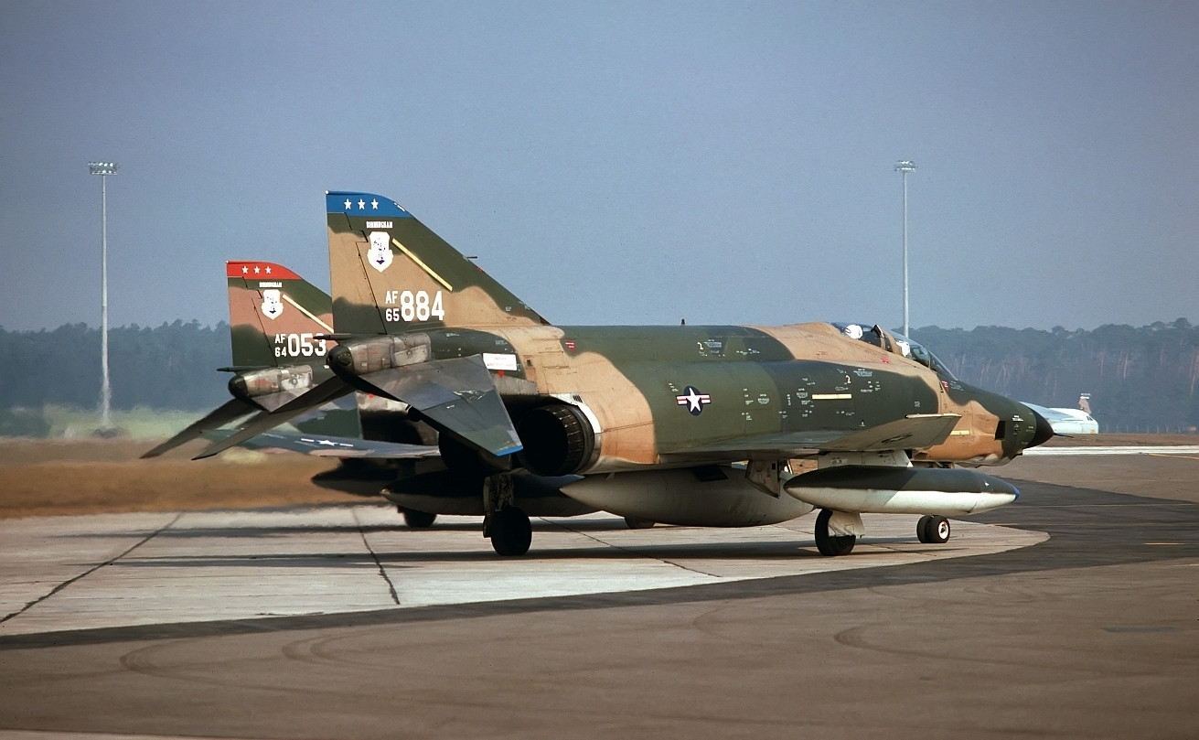 美国f4鬼怪式战斗机出口到了很多国家现仍然有少量在使用中