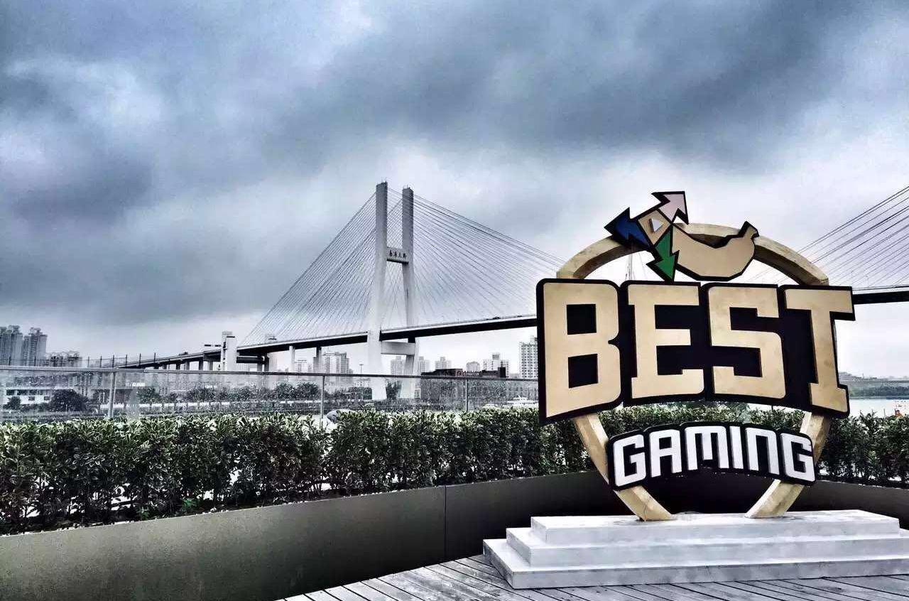 游戏主播的娱乐逆袭 这一票我选香蕉游戏传媒