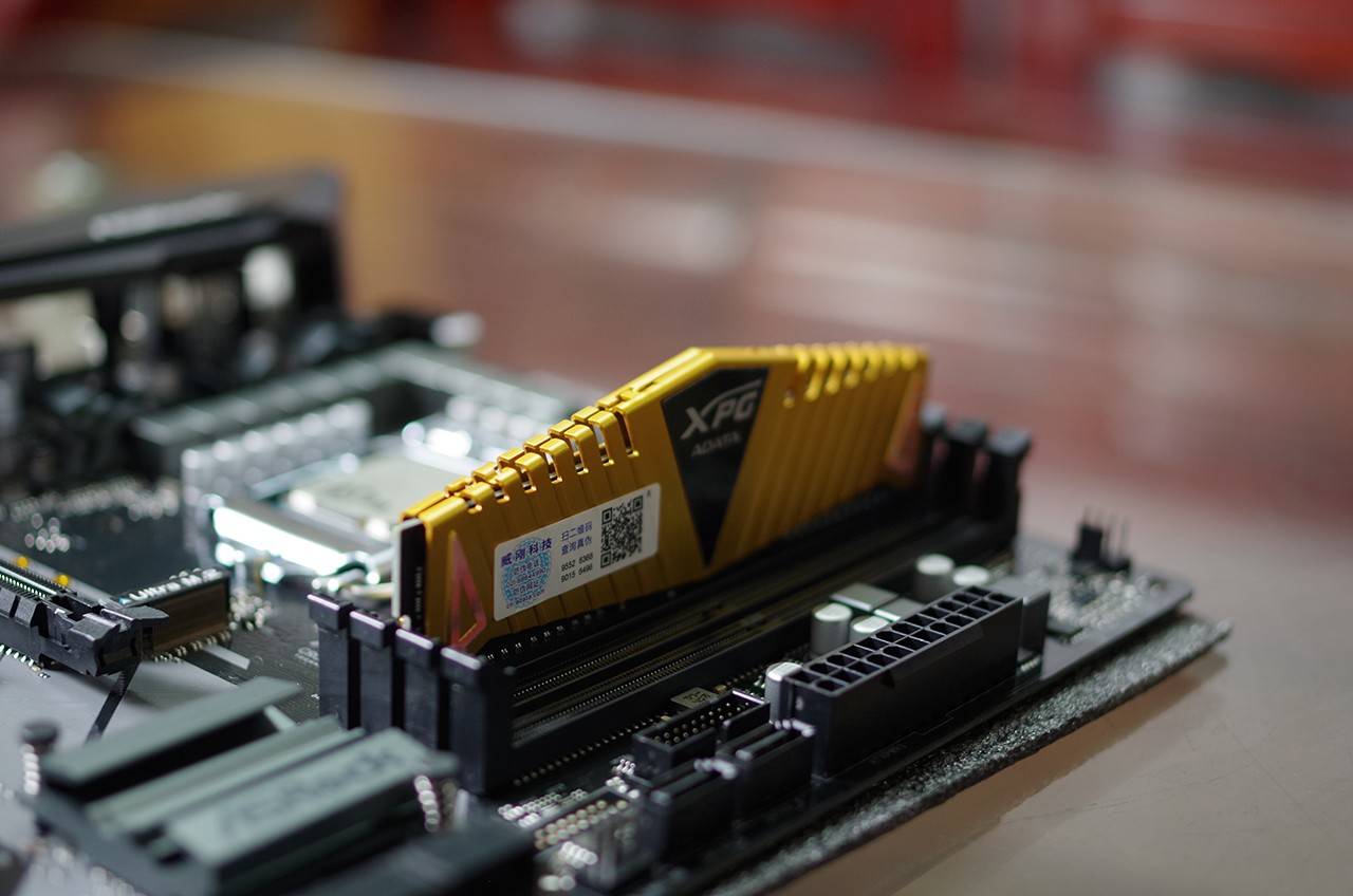 连装两台i5-8500搭b360主机,没做足功课内存全跳坑