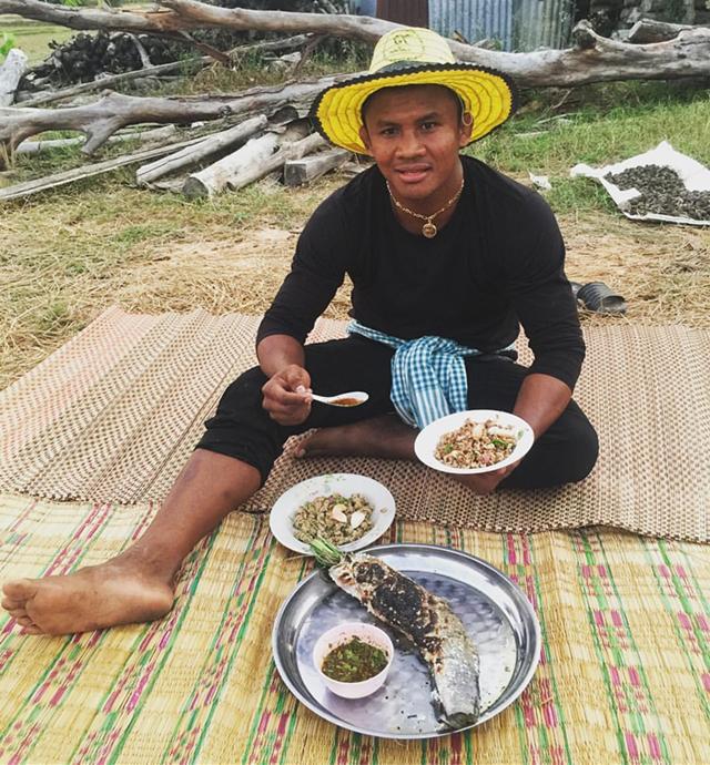 踢断芭蕉树的泰拳王播求千万身价但平时竟吃的如此艰苦
