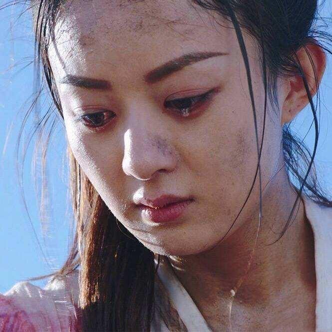 明星哭戏百态,赵丽颖无助,孙俪痛苦,杨幂连哭都很美!