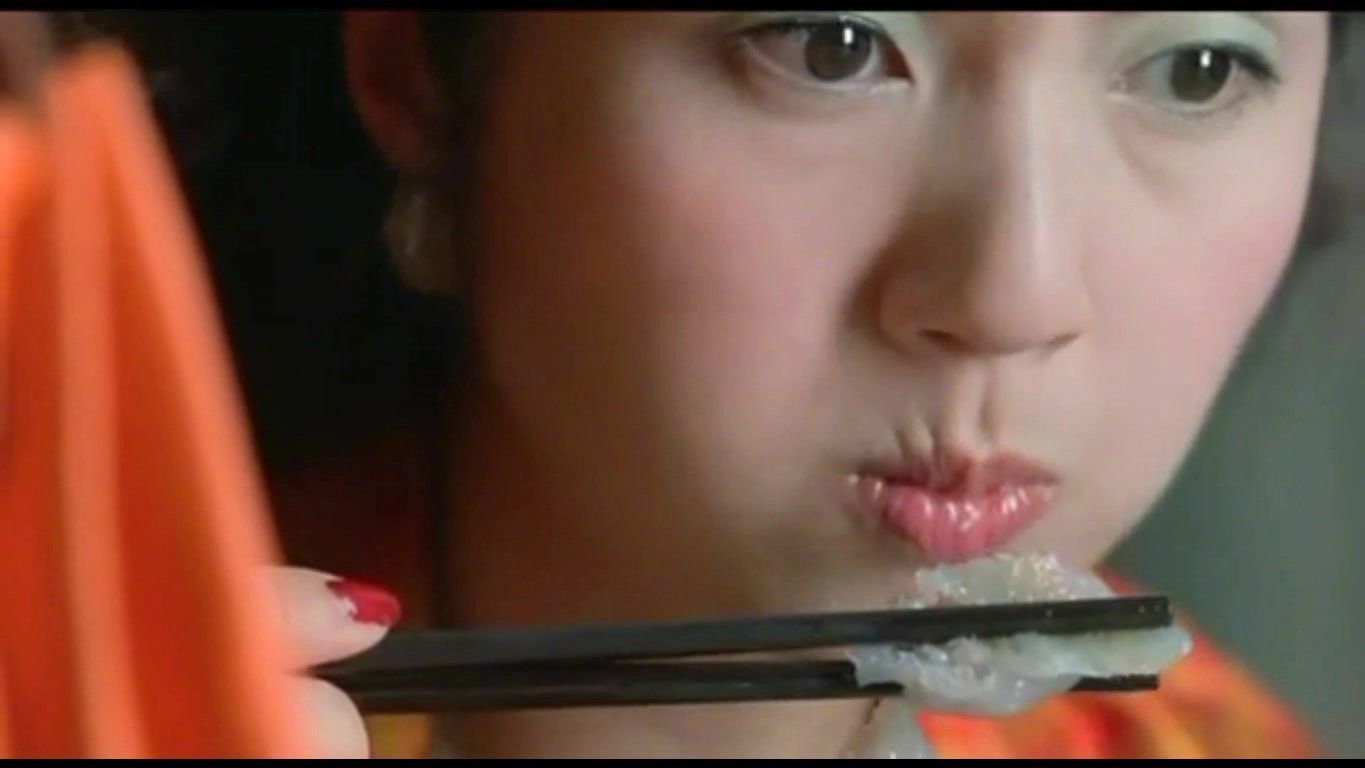 李碧华的文字拍出来,在这部电影中每一笔都带着血腥味