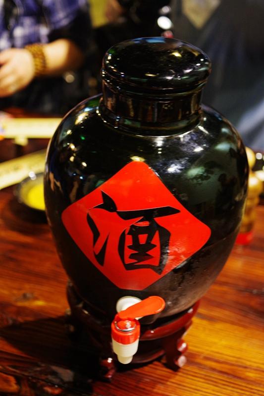 江湖风情百草烧烤 ,大碗喝酒大块吃肉,今夏世界杯找到好去处!