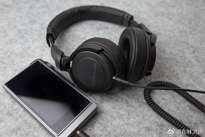 定位监听级适合多场合应用拜亚动力dt240pro耳机上手评测