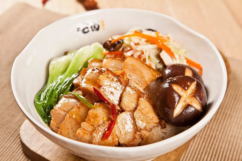 全国分店四起的哈卤卤汁饭,图片馋的我口水都流出来辣