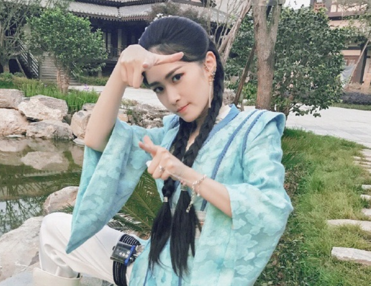 纳兰嫣然威严满满的样子令网友串戏"恪贵人"|斗破苍穹|刘美彤|纳兰