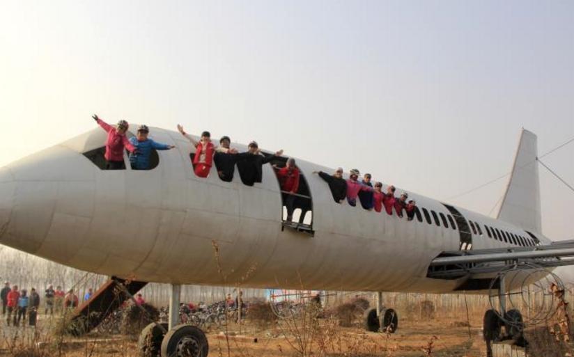 中国民间工艺大神, 七旬老汉造飞机, 外形酷似波音737