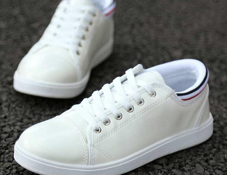 白鞋子上面有污垢洗不掉怎么办?网友:值得收藏