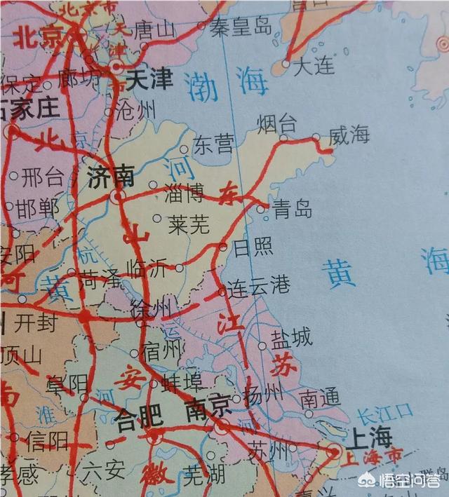 京沪高速铁路全长约1318km,时速350km.