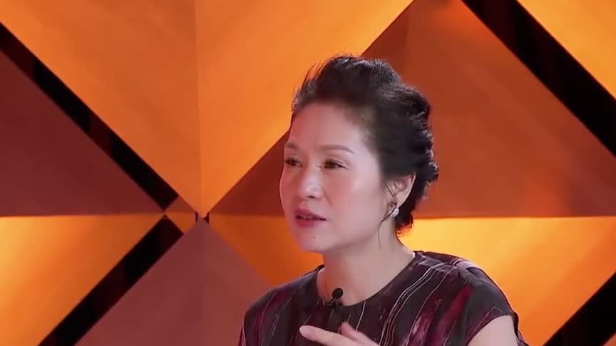 乐童看见出狱后的张雨欣,一脸开心,还说要吃张雨欣大姨做的馄饨