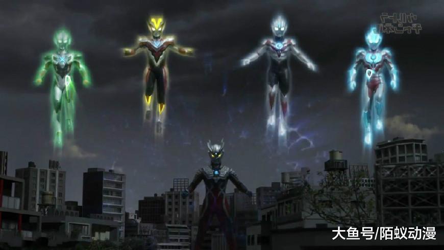 无限赛罗这三次变身都没用胶囊赛罗我以前用胶囊都是装的