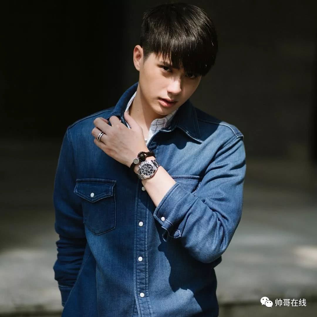 帅哥∣清爽干净的小哥哥来了又白又嫩又养眼的学霸校草