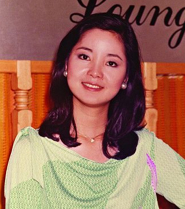 原来邓丽君才是你最需要借鉴的80s时装偶像!