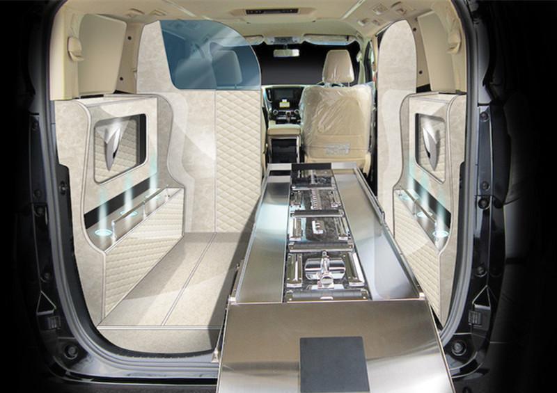 加价30万售价达百万的丰田埃尔法, 日本改装厂却用它来打造灵车