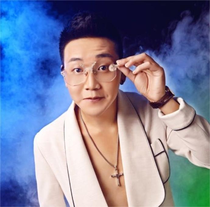 三个月,yy小洲公会后台收入超前帝王公会,神豪赵皇帝情何以堪