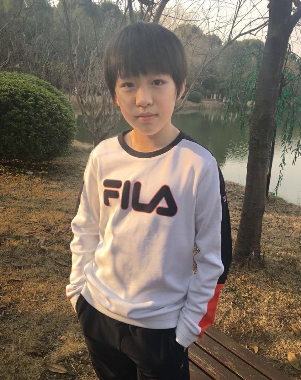 朱佳煜|出道|父母_新浪新闻