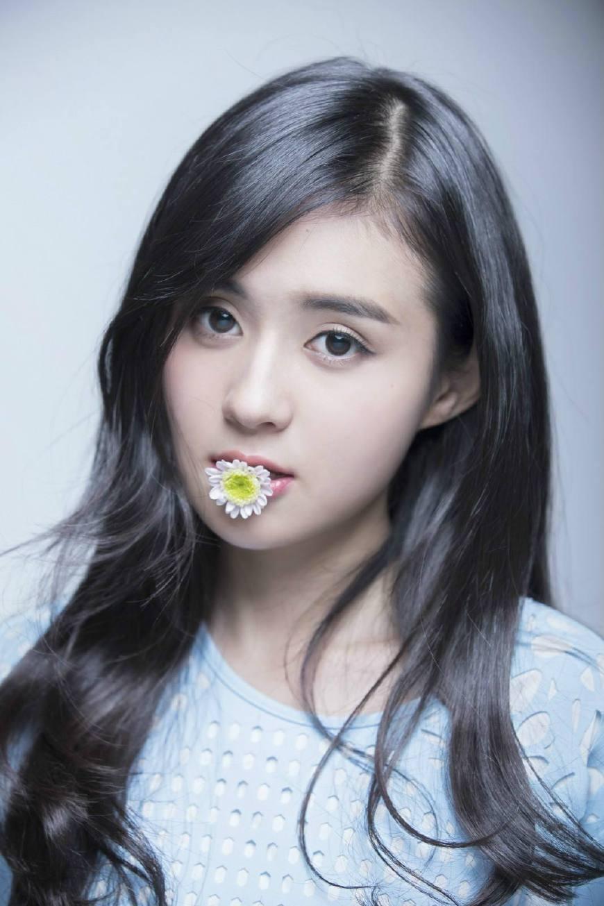 曾出演《夏至末至》担任女角, 只因名字是四个字, 被网友误解!