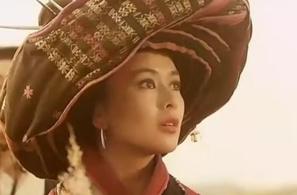 很多女星在东方不败中演任盈盈关之琳版是最美的吗