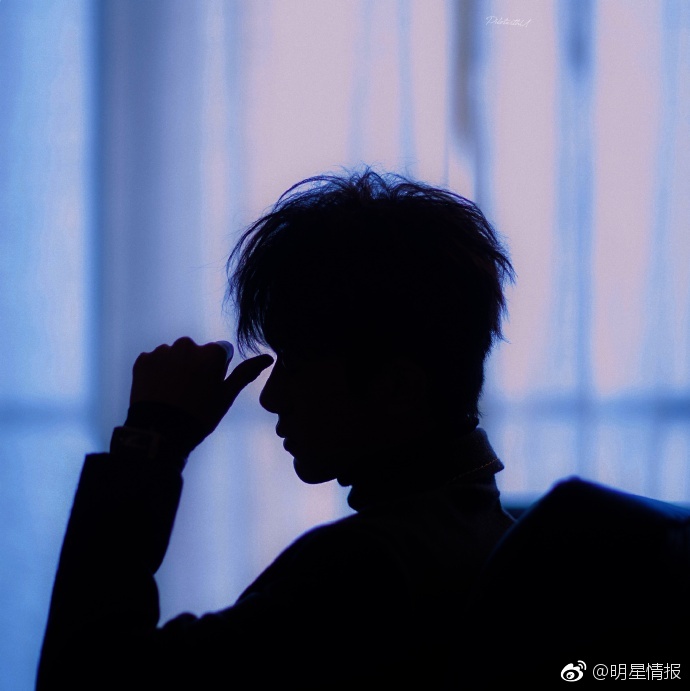 易烊千玺剪影合集这侧颜就是帅气的贵公子无疑了