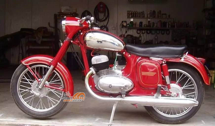 捷克国宝级摩托品牌jawa,这次将被完美复活,自带两冲程声浪-新浪汽车