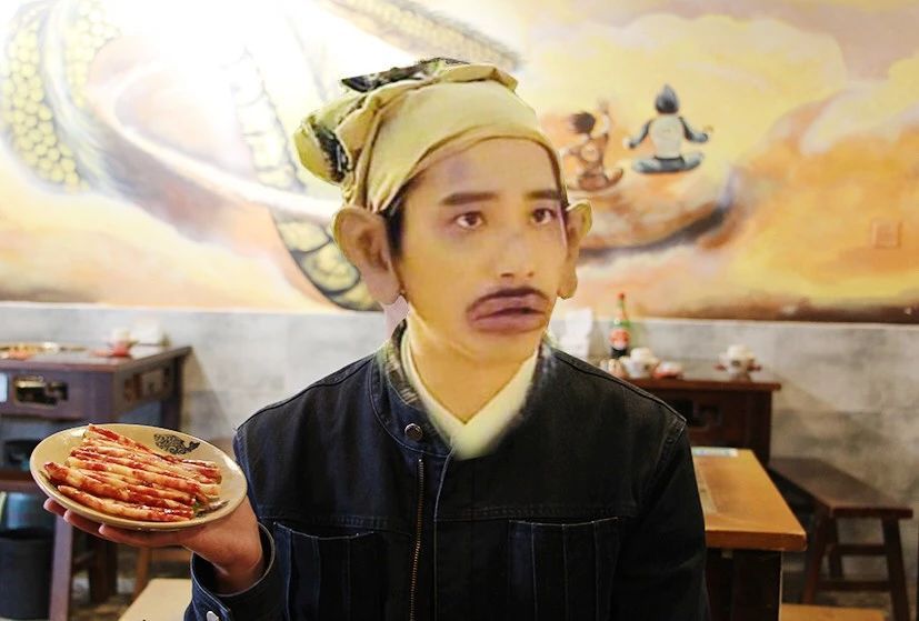 鲜鸭血08这可是二龙转火锅每天限量供应30份的新鲜鸭血哦!