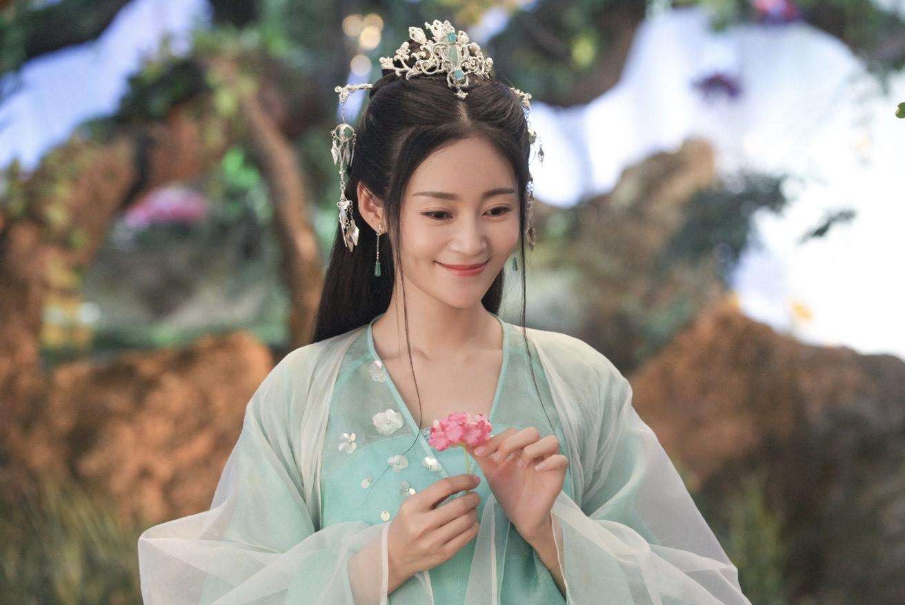 润玉作为庶出不受宠,旭凤身为嫡出亦是苦,网友:因为有狠心的爹