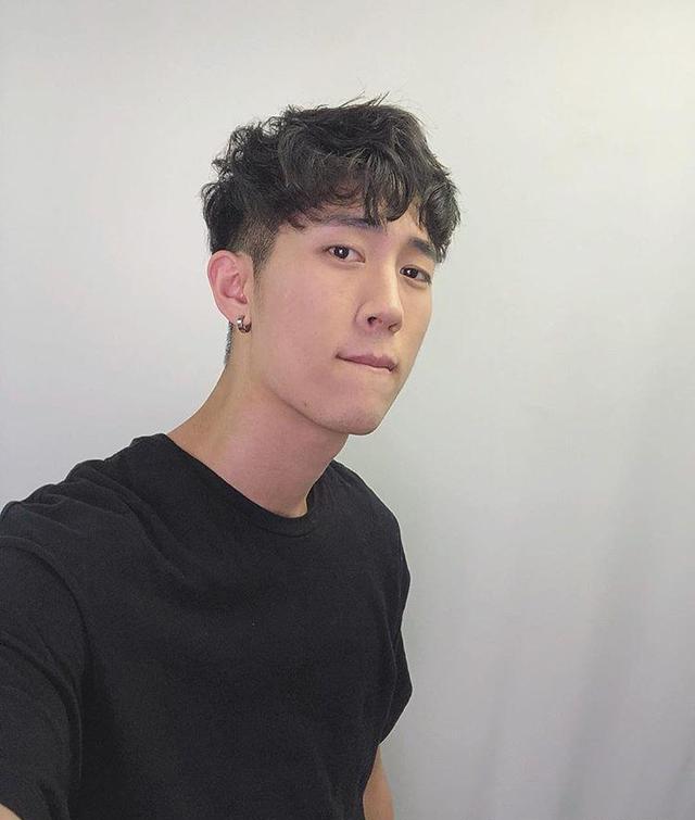 雅痞式的男士发型选择这些发型与油头说拜拜
