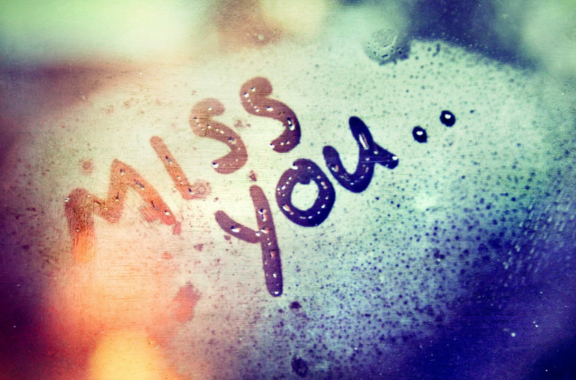 泪摔碎在了地上,终究还是错过了!