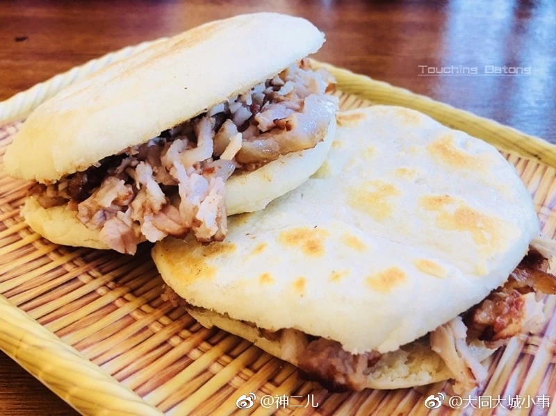 地道的浑源小媳妇凉粉,还有特色熏肉饼,馅饼,辣椒油!