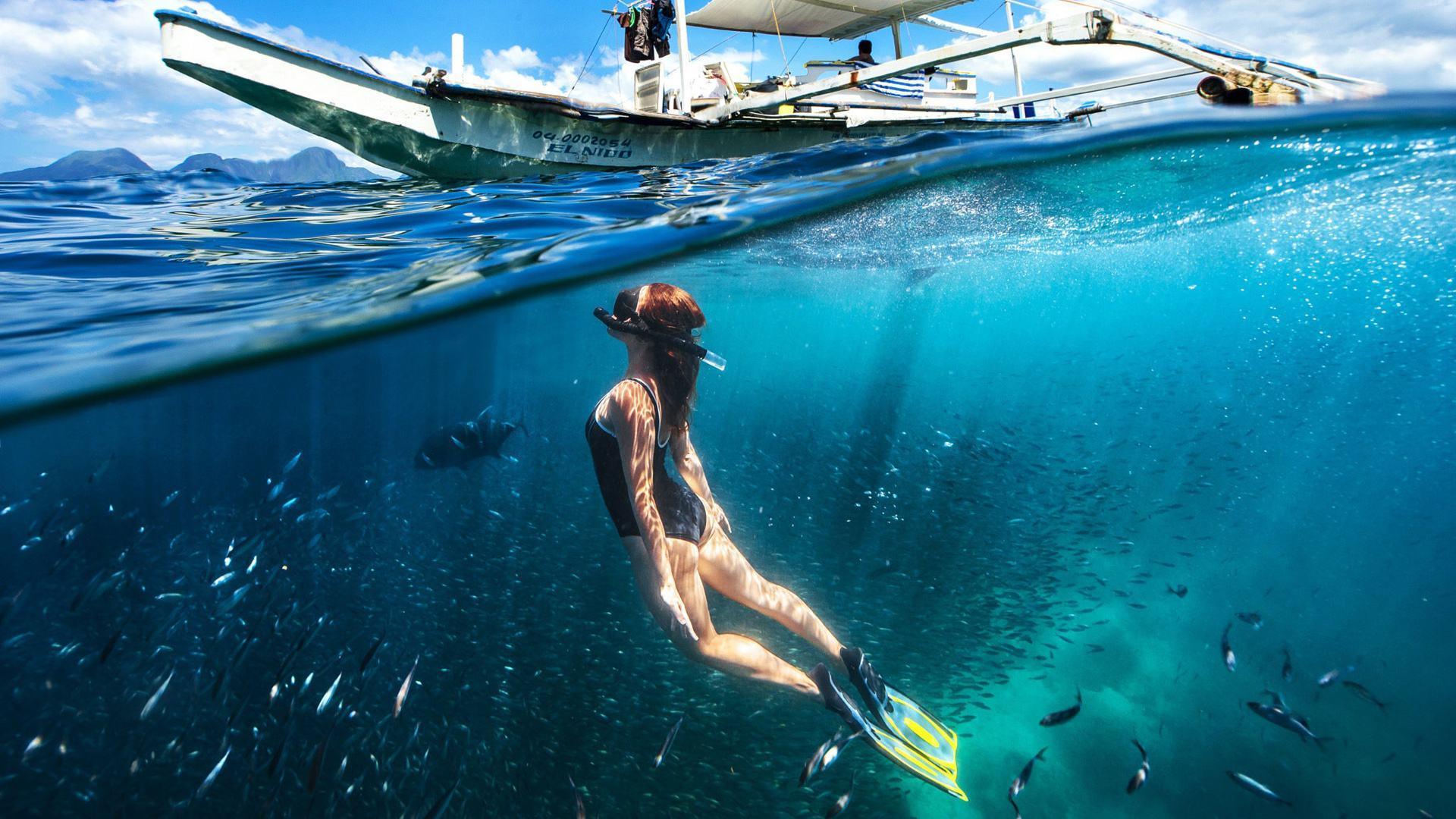 普吉岛游客穿了救生衣
