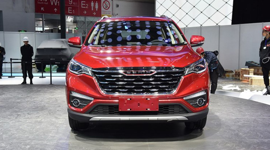 一汽senia r9月底上市 9万起售还带智能网联和自动驾驶