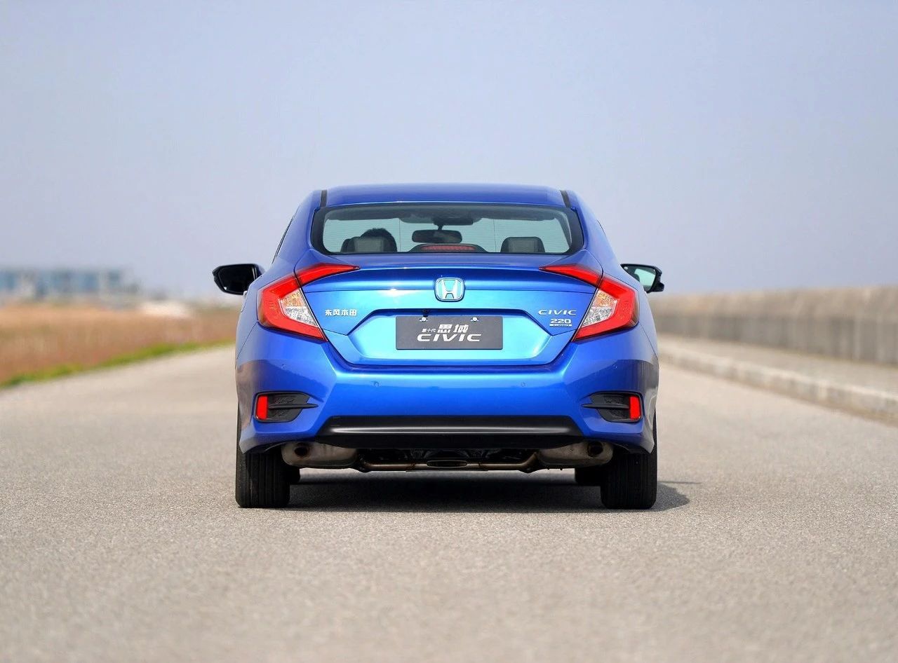 秒600万的车就别想了,15万买思域你能得到啥?