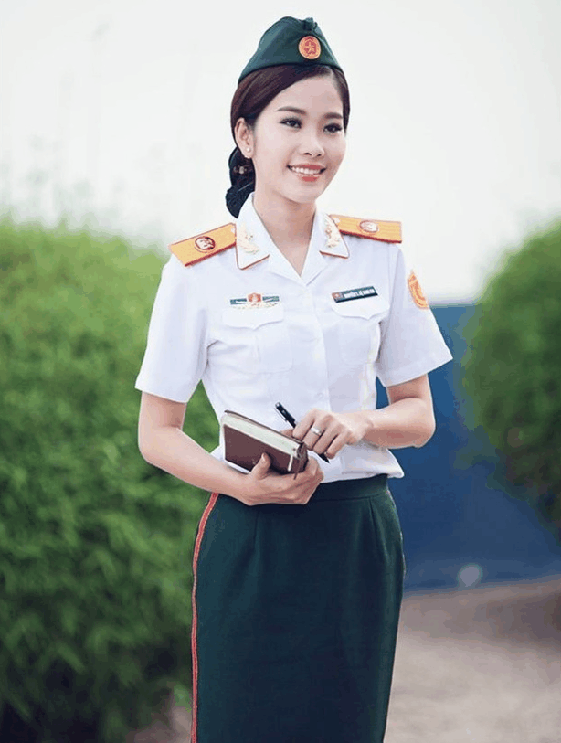 体态优雅姿势撩人, 战场可以"迷倒"对手