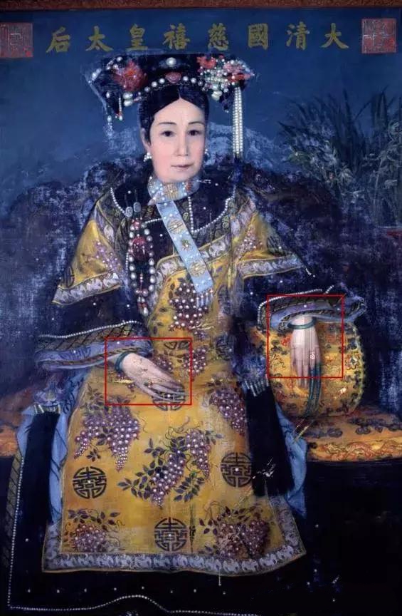 翡翠的慈禧太后,为什么反而让这枚昂贵的扳指到了大太监李莲英手中呢?