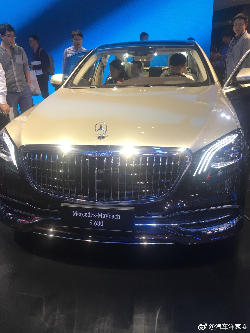 迈巴赫s68,奢!奢!奢!@马云 再来一台?哎,我真不想来车展!