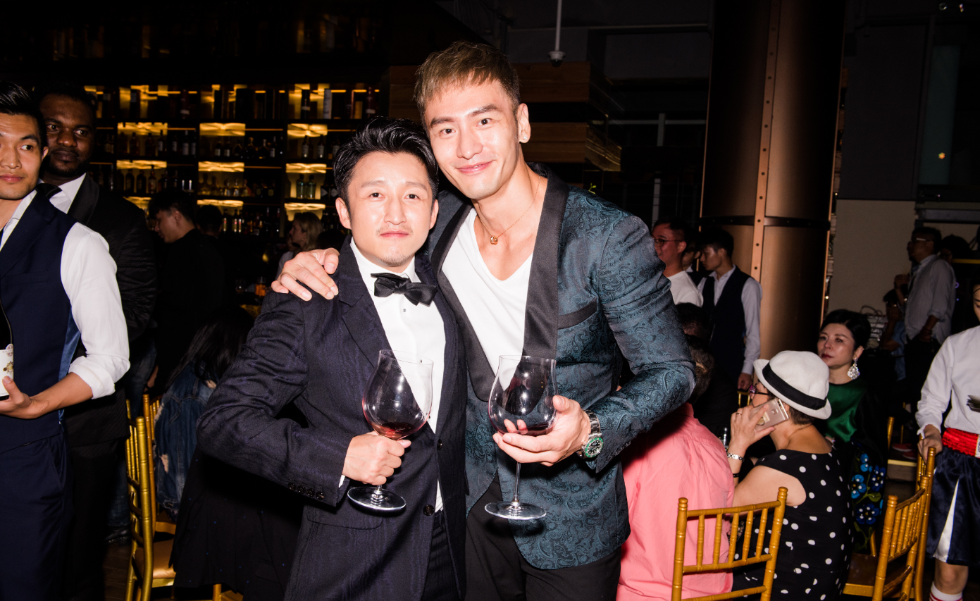 邹市明获吉尼斯世界纪录称号!众星云集,没想到最吸睛的是他!