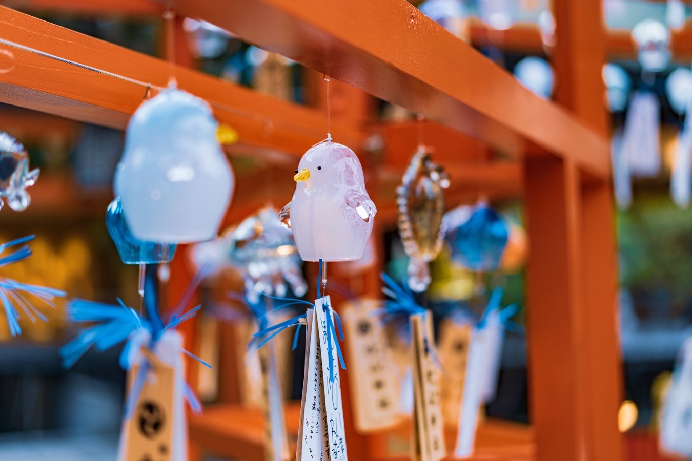 正在举办风铃节的日本新潟市白山神社