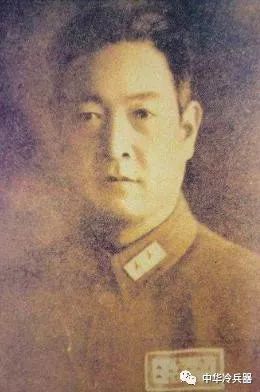 开始攻打千年古都洛阳,当时驻守此地的是蒋鼎文和汤恩伯