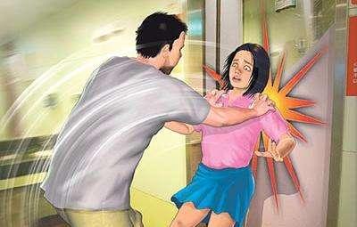 女生遇到坏人要懂得如何正确自救