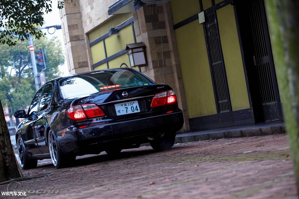 駄日人间一台假装在日本的改装风度a33