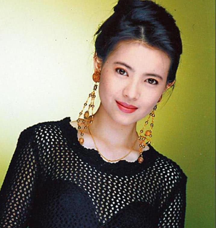 蓝洁瑛钱包照片曝光,原来是她今生最珍惜的人,好人没好报