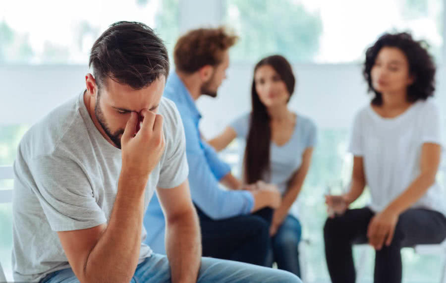 人缘很糟糕的时候,谨记这4点,人际关系才会越来越好!