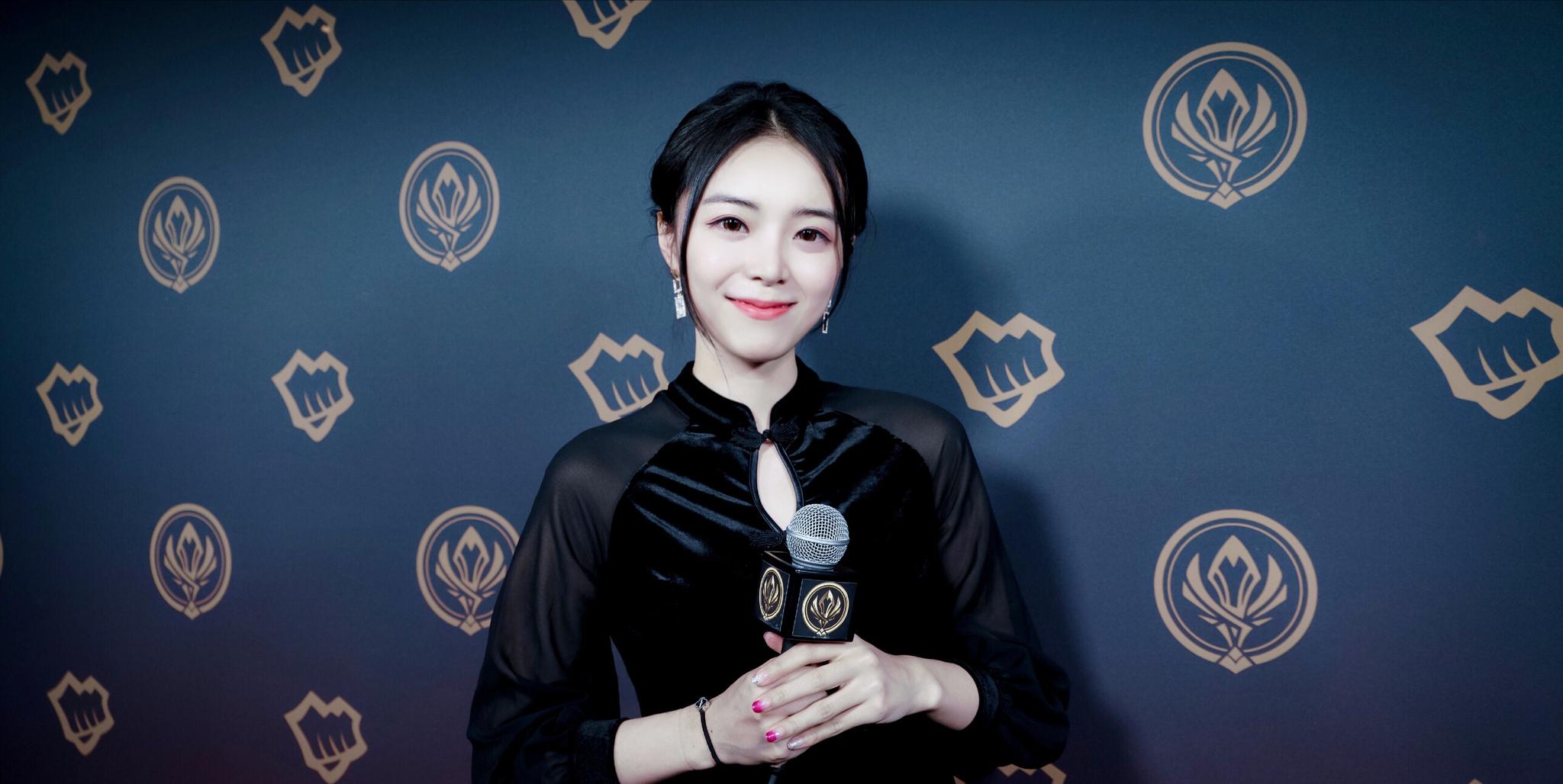 lol:曾经同一起跑线的三位女主持,目前境遇竟如此不同